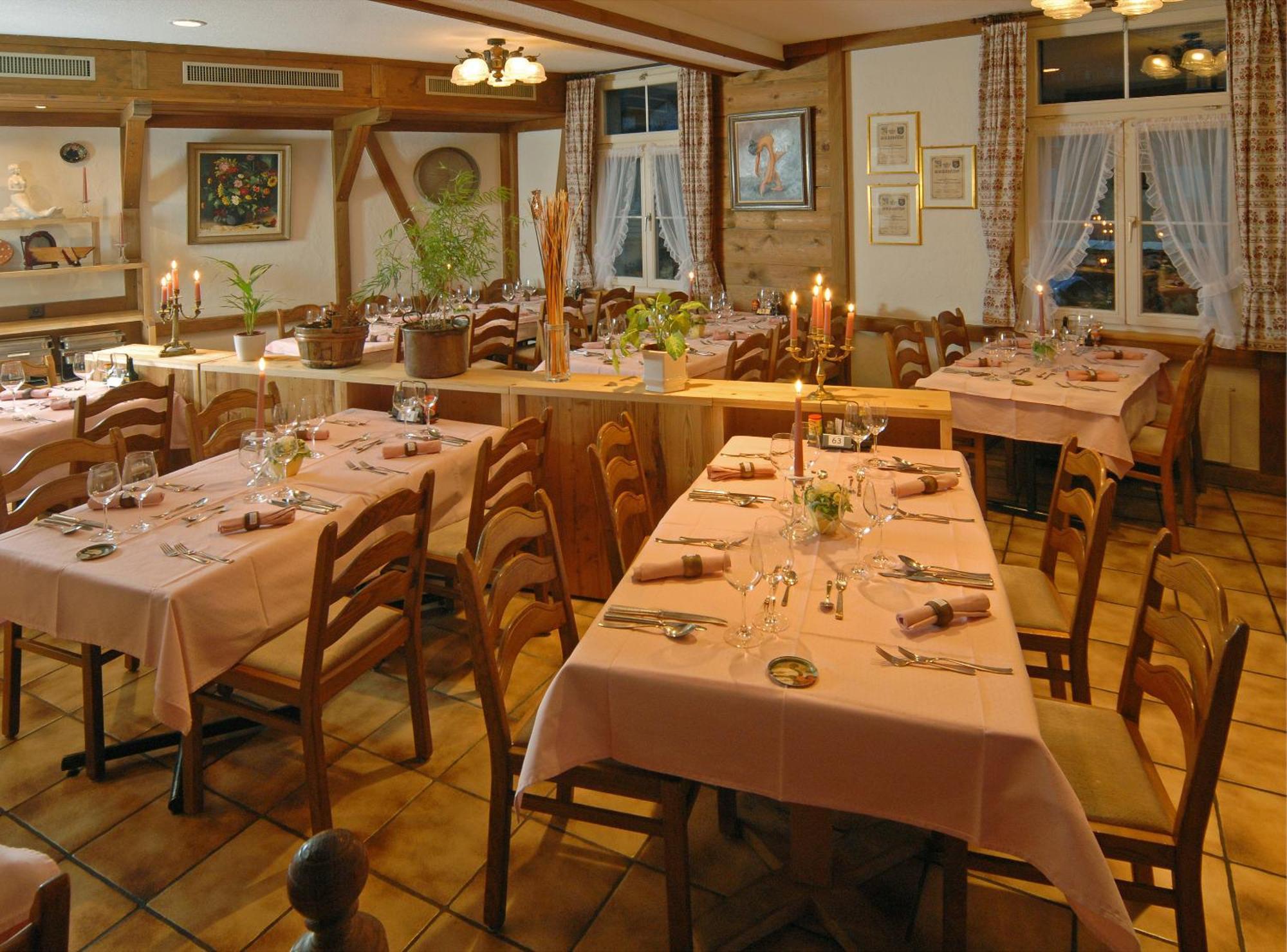 Alpenblick Hotel & Restaurant Wilderswil By Interlaken Bagian luar foto